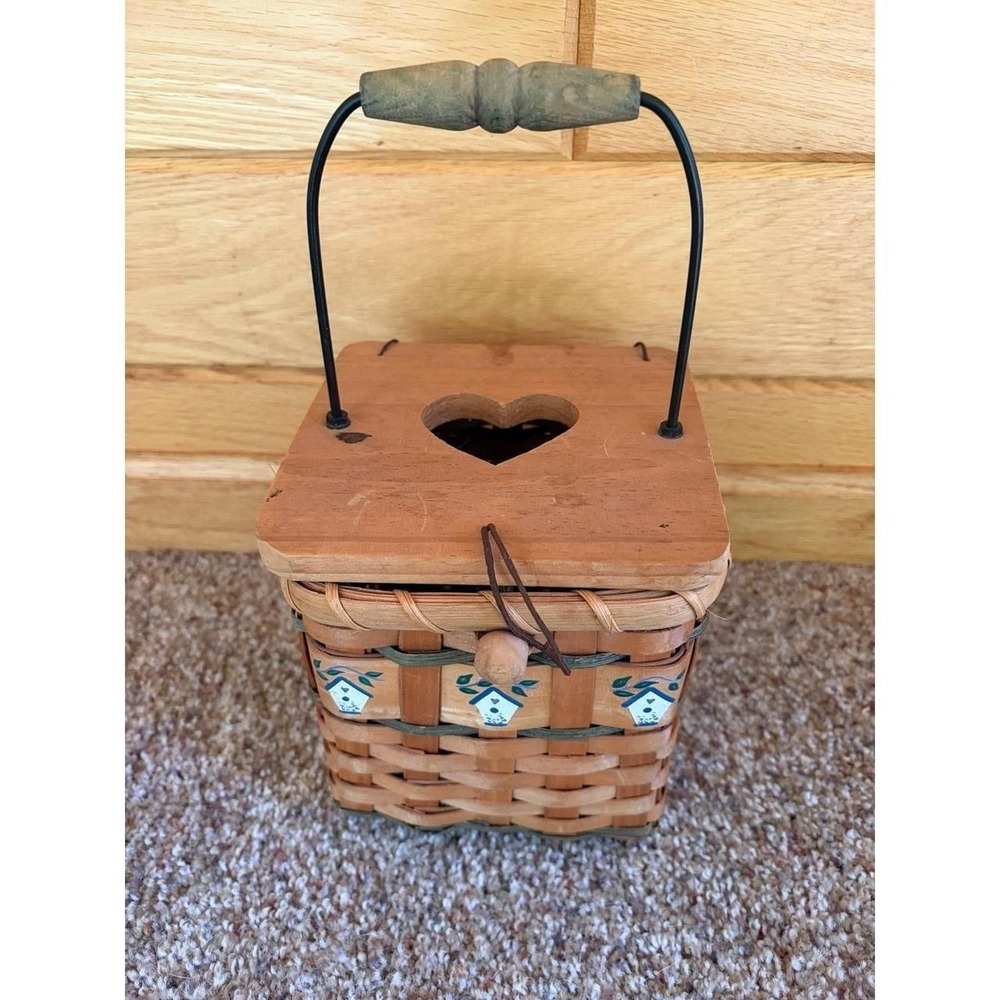 VNTG woven Wood Basket Tissue Box heart Cover  Country Farmhouse Decor